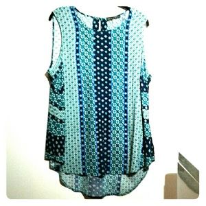 ROSE & OLIVE   Sleeveless Tunic sz 1X  Bust 46"